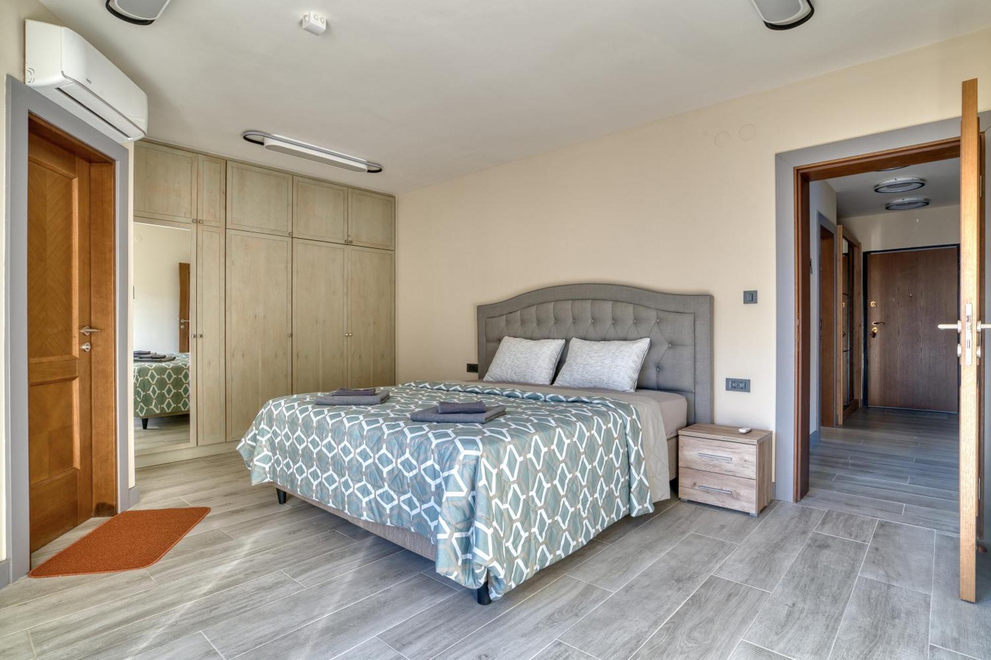 Luxurious 3-Bedroom Apartment By Mn Property Kotor Exterior foto