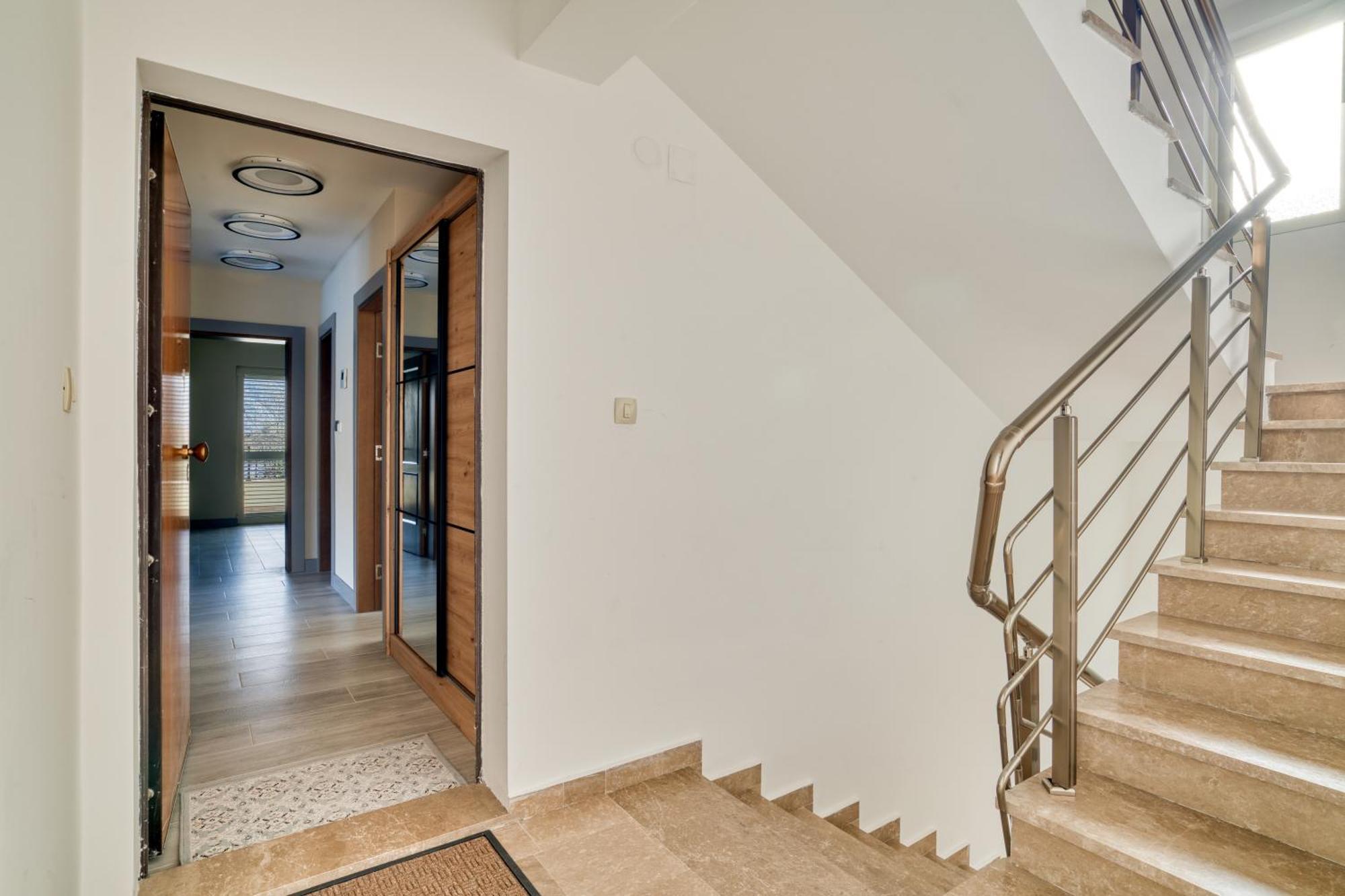 Luxurious 3-Bedroom Apartment By Mn Property Kotor Exterior foto
