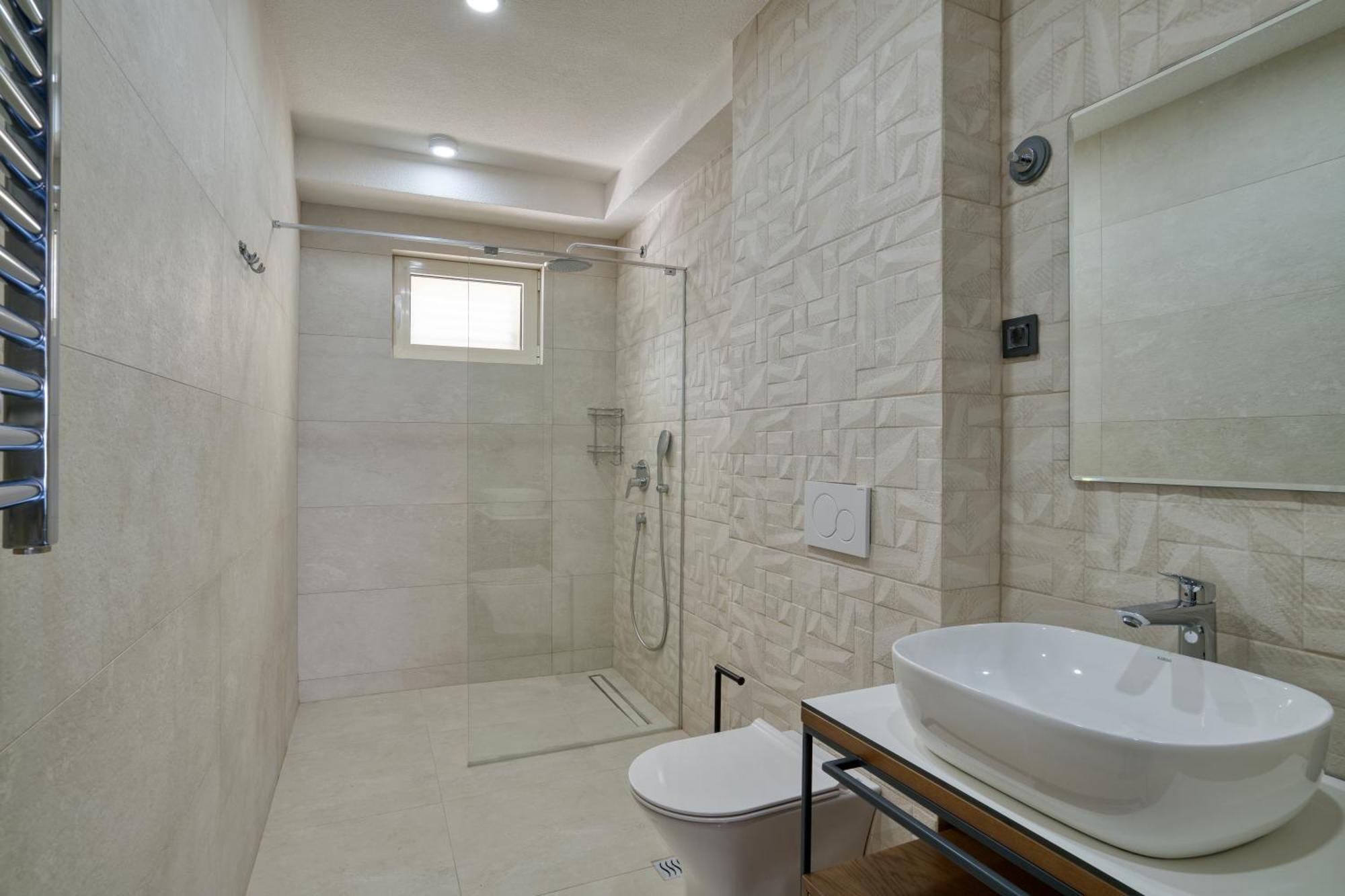 Luxurious 3-Bedroom Apartment By Mn Property Kotor Exterior foto
