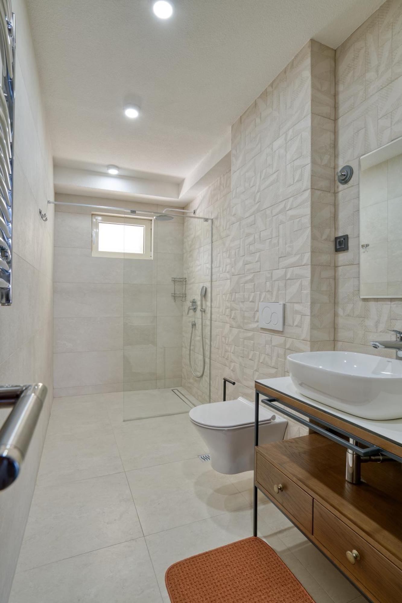 Luxurious 3-Bedroom Apartment By Mn Property Kotor Exterior foto